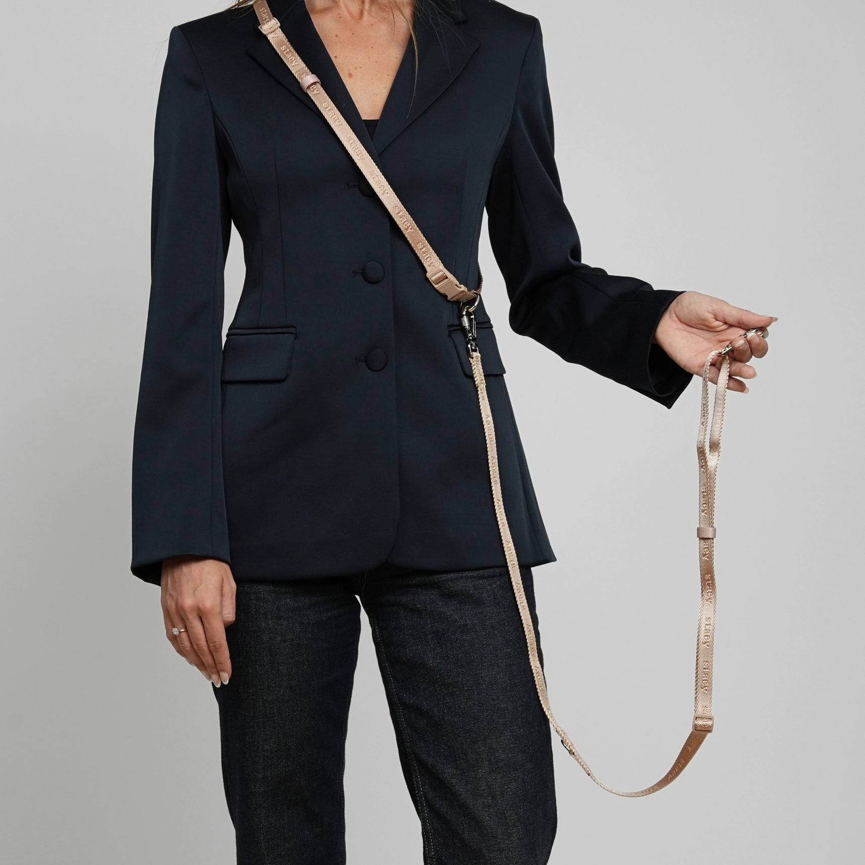 Hands-Free Dog Leash – Light Rose